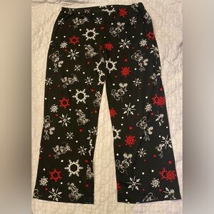Disney Women’s, Teens, lounge pants Mickey Black and White Snowflake Pajama NWOT